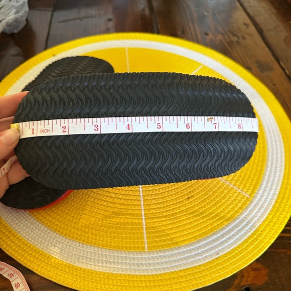 Red Floaties - Picture 6 of 7